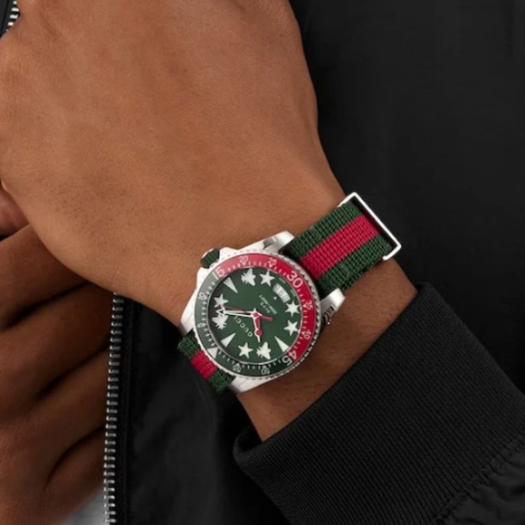 GUCCI Iconic Dive Watch - Picture 2 of 11